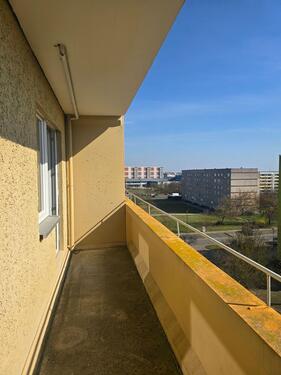 Foto - Großzügige Familienwohnung! 2 Bäder (Wanne & Dusche) + 2 Balkone