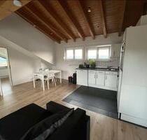 Modernisierte 2 ZKB Dachgeschosswohnung in Usingen-Eschbach - Wehrheim