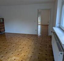 Vermiete 2 Zimmer Wohnung - 380,00&nbsp;EUR Kaltmiete, ca.&nbsp; 55,00&nbsp;m&sup2; in Rottweil (PLZ: 78628)