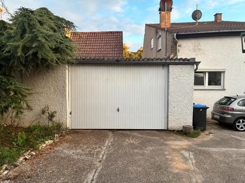 Foto - Garage groß zu vermieten - 250,00 EUR Miete,