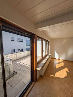 Foto - Einfamilienhaus mit großer Terrasse