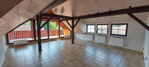 Foto - Helle 3 Zimmer Dachgeschosswohnung mit Balkon ab 01.04, 100m2