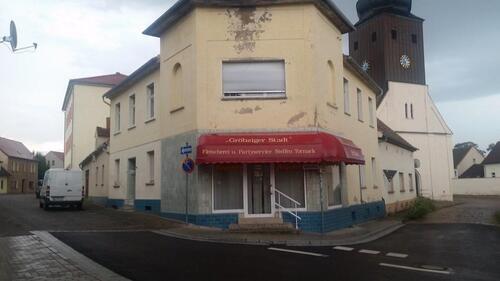 Foto - Haus mit Wohn. und Gewerbe zu verkaufen ,auch Mitkauf möglich.