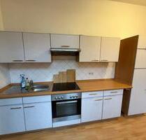 voll möbelierte 2 Raum Wohnung im Zentrum von Bernburg- Lindenstraße - Bernburg (Saale)