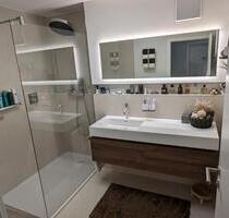 3 Zimmer Wohnung sowie Balkon, TG, Keller, Einbauküche in Nehren
