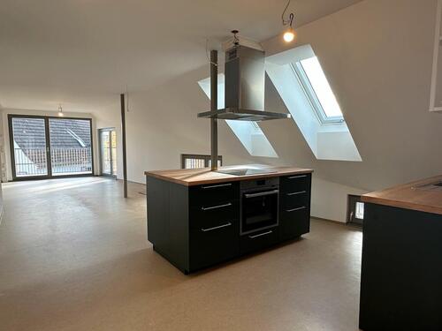 Foto - Moderne 2,5-Zimmer Dachgeschosswohnung mit Balkon