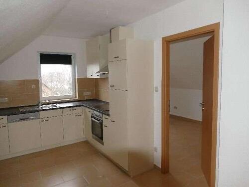 Foto - Gemütliche, helle, offene 2-Zi-Wohnung mit Dusche, Einbauküche, Garage Whirlpool-Wanne!
