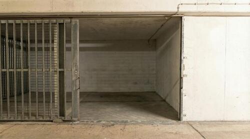 Foto - Tiefgaragen Stellplatz (Brüsselerstrasse) zu vermieten!