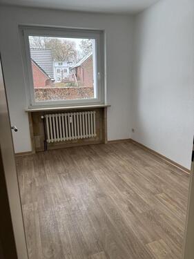 Foto - Geräumige 4-Zimmer-Wohnung in Wedel zu mieten