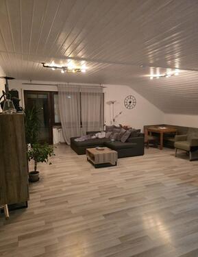 Foto - Dachgeschosswohnung - 3 Zimmer - Großrinderfeld