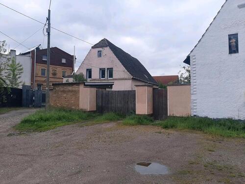 Foto - Altes Einfamilienhaus in ruhiger aber zentraler Lage in Brehna
