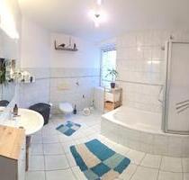 Helle 2-Zimmer-Wohnung mit Küche, Tageslichtbad & Stellplatz in z - Ilmenau Frauenwald