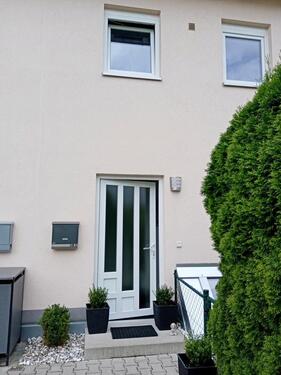 Foto - Tolles neuwertiges Haus zu verkaufen.