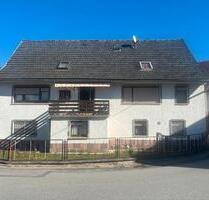 Großes Haus mit Garten & 2 Garagen 140 m? Effelder (Frankenblick)