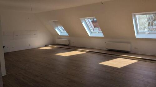 Foto - 2 Zimmer Dachgeschoßwohnung zur Miete in Hannover