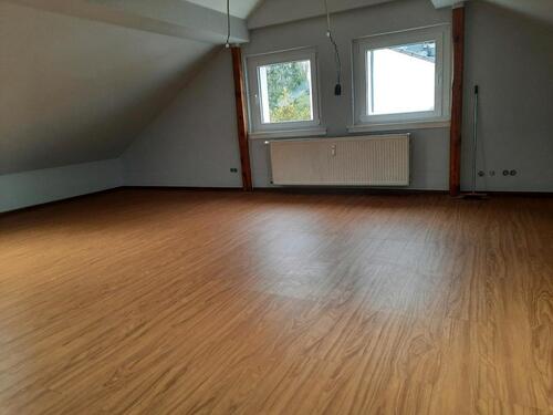 Foto - Gemütliche 1-Zimmer-Dachwohnung direkt am Frankfurter Stadtwald