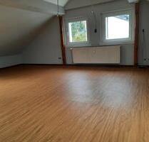 Gemütliche 1-Zimmer-Dachwohnung direkt am Frankfurter Stadtwald - Frankfurt am Main Oberrad