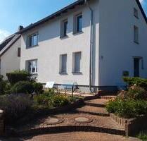 Erdgeschosswohnung mit Terrasse, Stellplatz, Kellerraum - Bünde