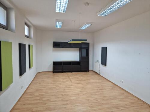 Foto - Büroraum Gewerberaum Raum Arbeitszimmer Kosmetikstudio Massage