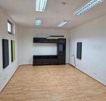 Büroraum Gewerberaum Raum Arbeitszimmer Kosmetikstudio Massage - Neuenstein