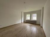 Foto - Helle 3-Zimmer-Wohnung mit Tageslichtbad und Laminatboden in Wilhelmshaven