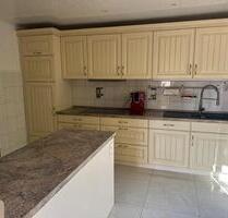 Frisch renovierte 3,5-Zimmer-EG-Wohnung mit 2 Balkonen in Rheinau