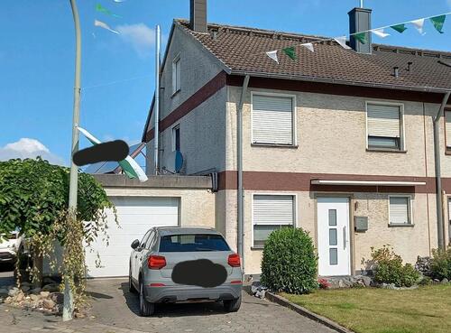 Foto - Reiheneckhaus mit Garage und Ausbaureserve