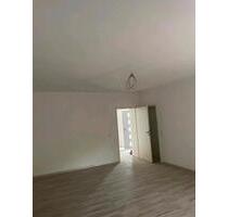 Haus zu vermieten - 700,00 EUR Kaltmiete, in Großfischlingen (PLZ: 67483)