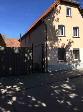 Foto - Haus mit Grundstück - 78.500,00&nbsp;EUR Kaufpreis, ca.&nbsp; 127,00&nbsp;m&sup2;
