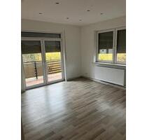 EG-Whg mit Küche, Balkon und super Ausblick in ruhiger Lage - Steinbach am Wald