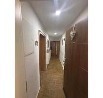 3 ZKB in Bebra zentral - 850,00&nbsp;EUR Kaltmiete, ca.&nbsp; 85,00&nbsp;m&sup2; in Bebra (PLZ: 36179)