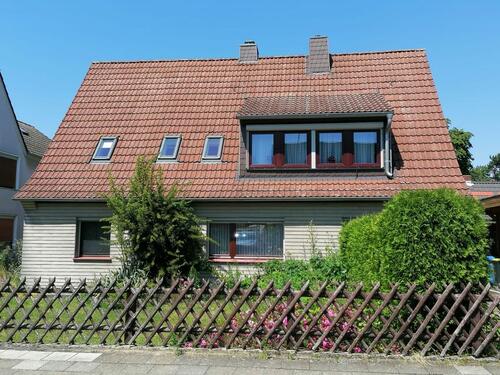 Foto - Zweifamilienhaus in Broitzem - 380.000,00&nbsp;EUR Kaufpreis, ca.&nbsp; 180,00&nbsp;m&sup2;