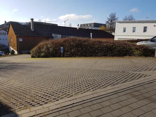 Foto - 3 Parkplätze für PKWs zu vermieten