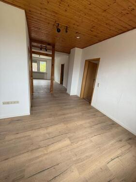 Foto - 4 Zimmer Etagenwohnung zur Miete in Neustadt an der Weinstraße