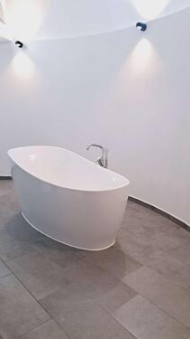 Foto - ***DACHGESCHOSSWOHNUNG~3 RÄUME~KLIMAANLAGE~ERSTBEZUG~HOCHWERTIGE EINBAUKÜCHE~BALKON~STELLPLATZ***