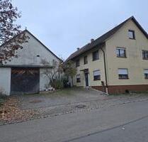 Mehrfamilienhaus in Ortsmitte von Wettelsheim - Treuchtlingen