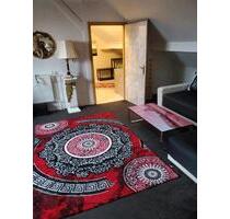 Dachgeschoss 2 Zimmer ab 01.07.26 Frei nur für 2 Person. - Hamburg Billstedt