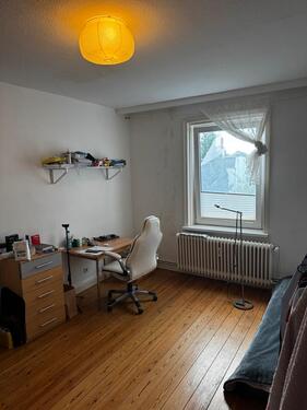Foto - Ein Zimmer in 4-Wg - 450,00 EUR Kaltmiete,