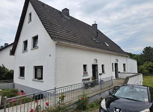 Foto - Zweifamilienhaus mit großer Scheune & Garten in Kall-Sötenich