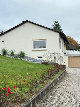 Foto - Saniertes Haus in 36282 Hauneck