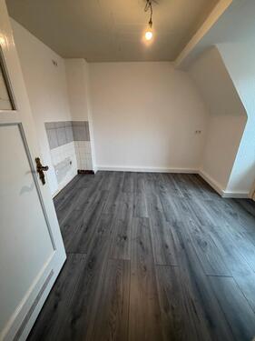 Foto - 1 Zimmer Dachgeschoßwohnung zur Miete in Kassel