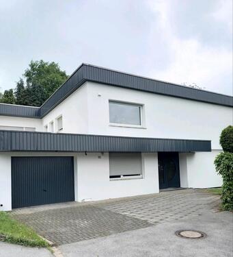 Foto - 6 Zimmer Einfamilienhaus mit Kamin , am Ende privater Sackgasse