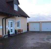 Gerolfing in ruhiger Lage: 4ZKB+Garage+Stellplatz+Gartenanteil - Ingolstadt