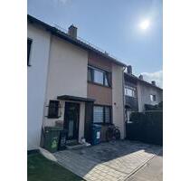 Charmante Reihenmittelhaus in Ingolstädter Nord-Osten - Ingolstadt Friedrichshofen-Hollerstauden