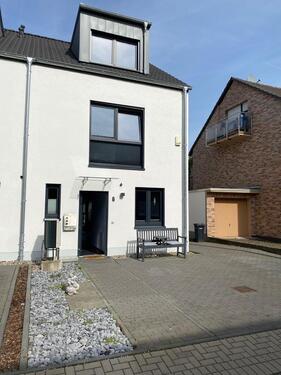 Foto - Reihenendhaus in Wesseling-Urfeld – 6 Zimmer, Kamin, vermietet