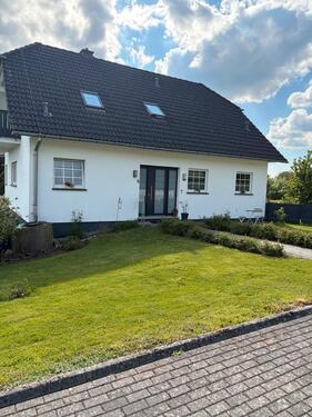 Foto - Gepflegtes Einfamilienhaus im Grünen! Top Lage