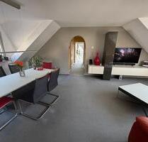 Helle DG Wohnung mit großer Sonnenterrasse und traumhaften Blick - Kreuzwertheim