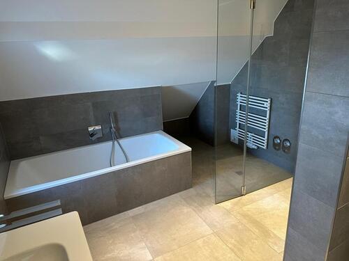 Foto - 78m² kernsanierte 3ZKB-Wohnung + Garten + Garage nähe Aqua Magica