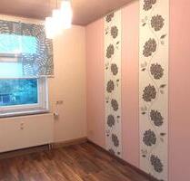 SCHÖNE 5-Raum-Wohnung 1.OG - 109 qm - Nähe Augustusburg, viele Abstellräume, Garten, Garage