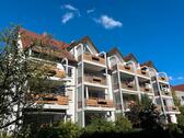 Foto - Lichtdurchflutete, renovierte 3-Zimmer-Whg. mit 2 Sonnenbalkonen